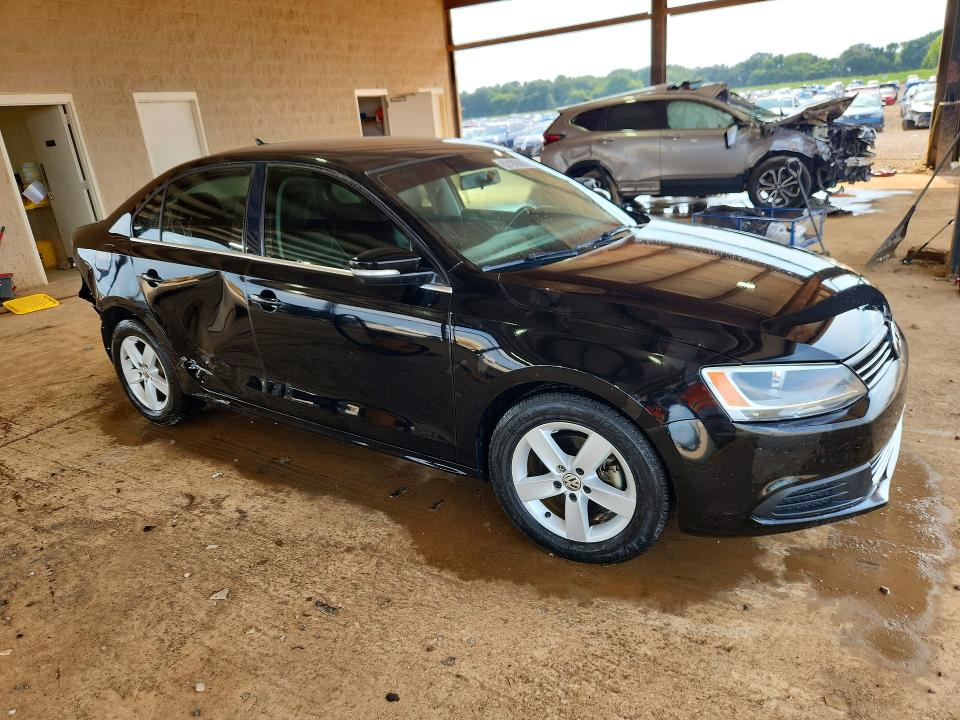 2013 Volkswagen Jetta მანქანა იყიდება აუქციონზე, vin: 3VWLL7AJ5DM251388, აუქციონის ნომერი: 63105626