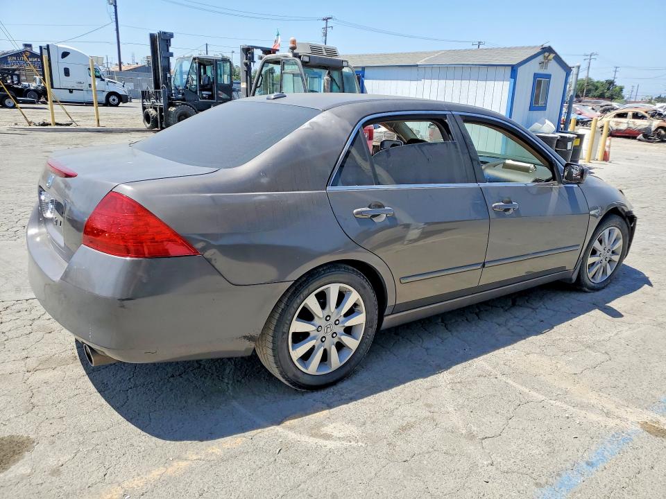 2006 Honda Accord მანქანა იყიდება აუქციონზე, vin: 1HGCM66886A002908, აუქციონის ნომერი: 62792136