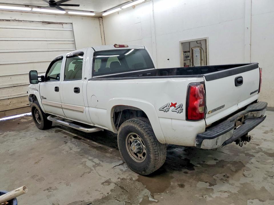 59877926 :رقم المزاد ، 1GCHK23144F102126 vin ، 2004 Chevrolet Silverado مزاد بيع