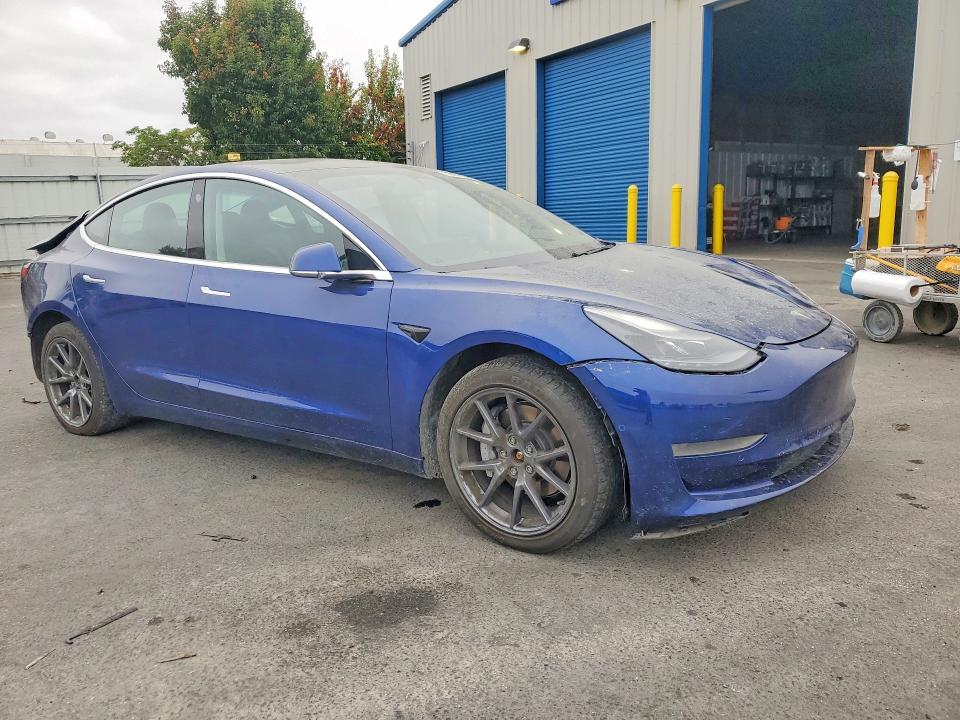 59670536 :رقم المزاد ، 5YJ3E1EBXKF497156 vin ، 2019 Tesla Model 3 مزاد بيع