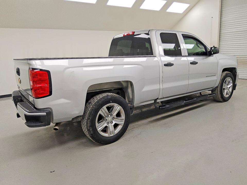 Продаж на аукціоні авто 2018 Chevrolet Silverado, vin: 1GCRCPEC5JZ159393, номер лоту: 58530696