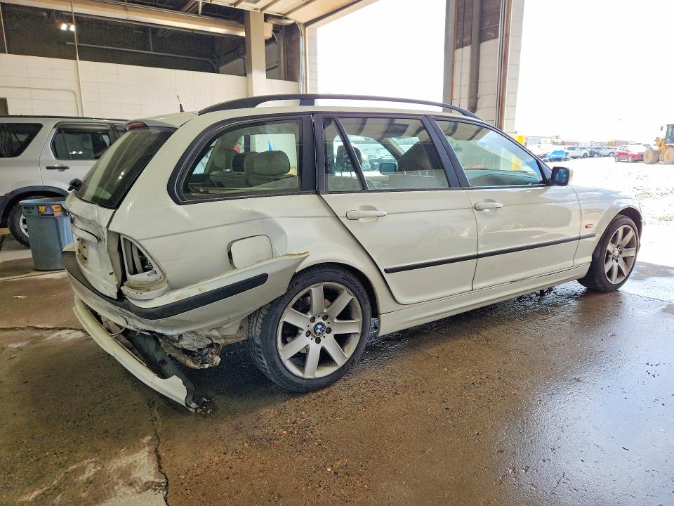 Продаж на аукціоні авто 2000 Bmw 323, vin: WBAAR3344YJB35059, номер лоту: 61082406