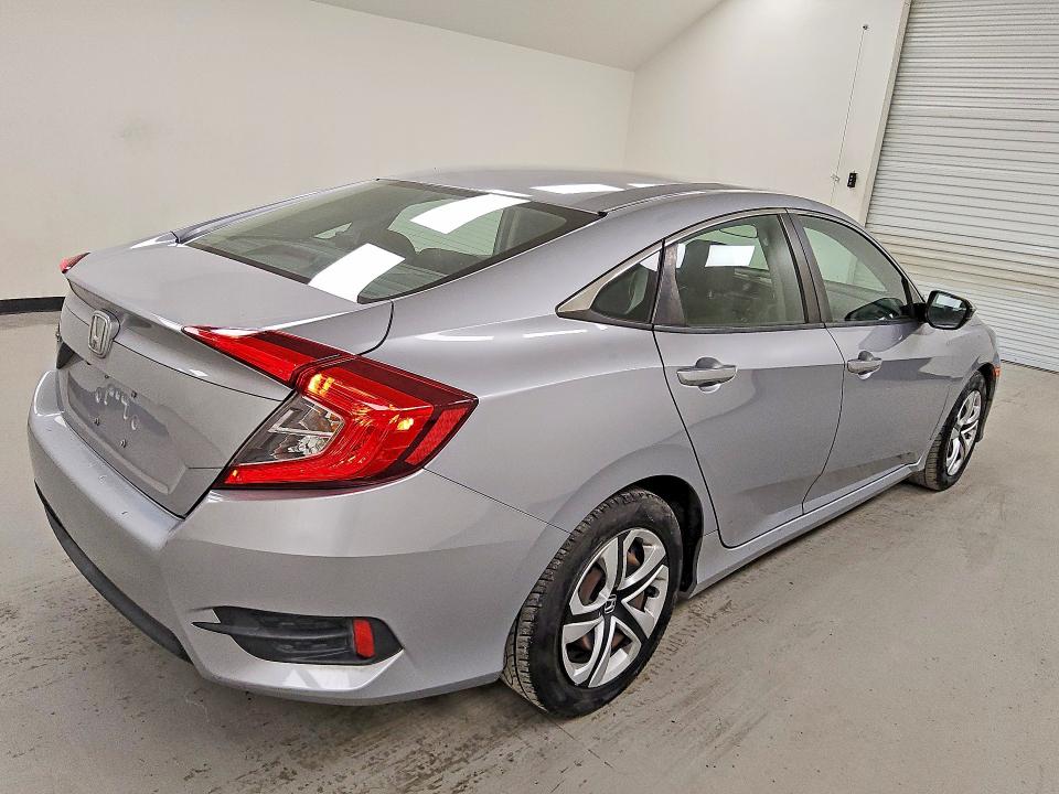 2018 Honda Civic მანქანა იყიდება აუქციონზე, vin: 2HGFC2F58JH562386, აუქციონის ნომერი: 58087636