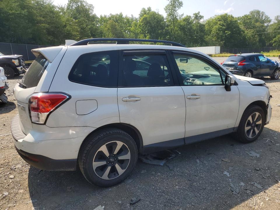 Продаж на аукціоні авто 2017 Subaru Forester, vin: JF2SJAGC2HH529329, номер лоту: 62999036