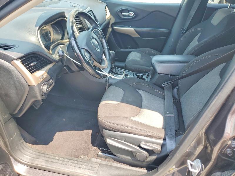 61780456 :رقم المزاد ، 1C4PJLCXXJD527852 vin ، 2018 Jeep Cherokee مزاد بيع