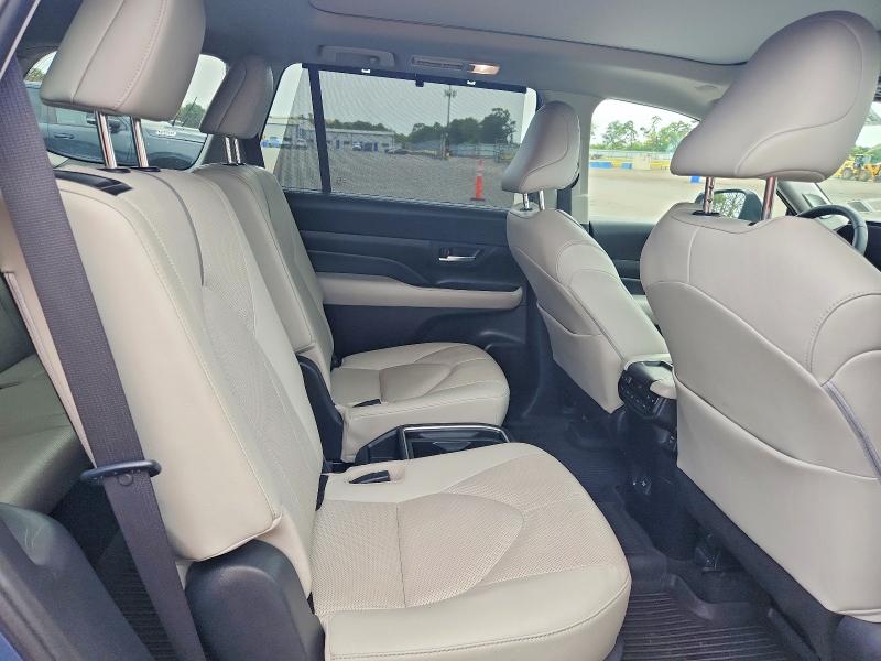 Продажа на аукционе авто 2024 Toyota Grand Highlander, vin: 5TDAAAB51RS000700, номер лота: 62520876