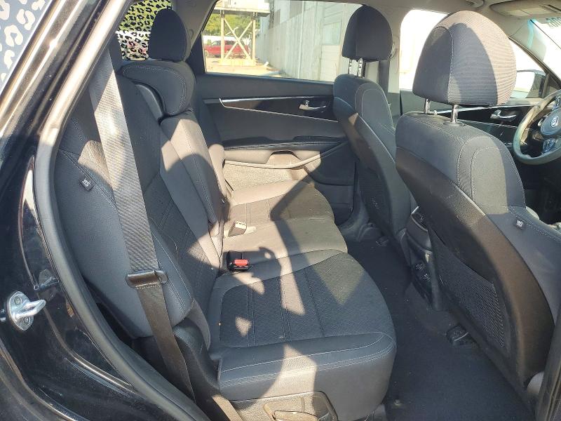 62999206 :رقم المزاد ، 5XYPGDA39JG371793 vin ، 2018 Kia Sorento مزاد بيع
