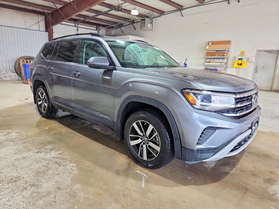 62253626 :رقم المزاد ، 1V2DP2CA3NC527435 vin ، 2022 Volkswagen Atlas مزاد بيع