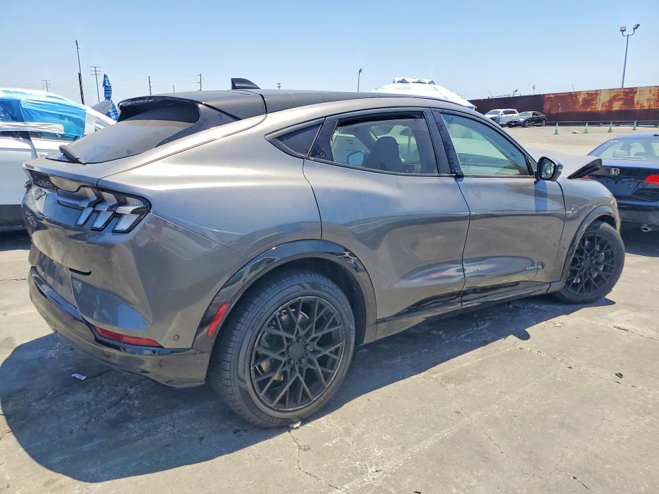 2021 Ford Mustang Mach-e მანქანა იყიდება აუქციონზე, vin: 3FMTK3SU4MMA03555, აუქციონის ნომერი: 61401176