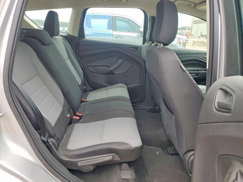 62563706 :رقم المزاد ، 1FMCU0F73KUA62943 vin ، 2019 Ford Escape مزاد بيع