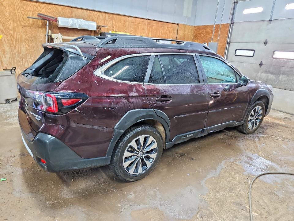62468176 :رقم المزاد ، 4S4BTGND7R3263159 vin ، 2024 Subaru Outback مزاد بيع