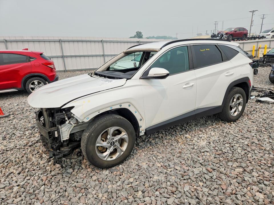 60780976 :رقم المزاد ، 5NMJBCAE0NH107616 vin ، 2022 Hyundai Tucson مزاد بيع