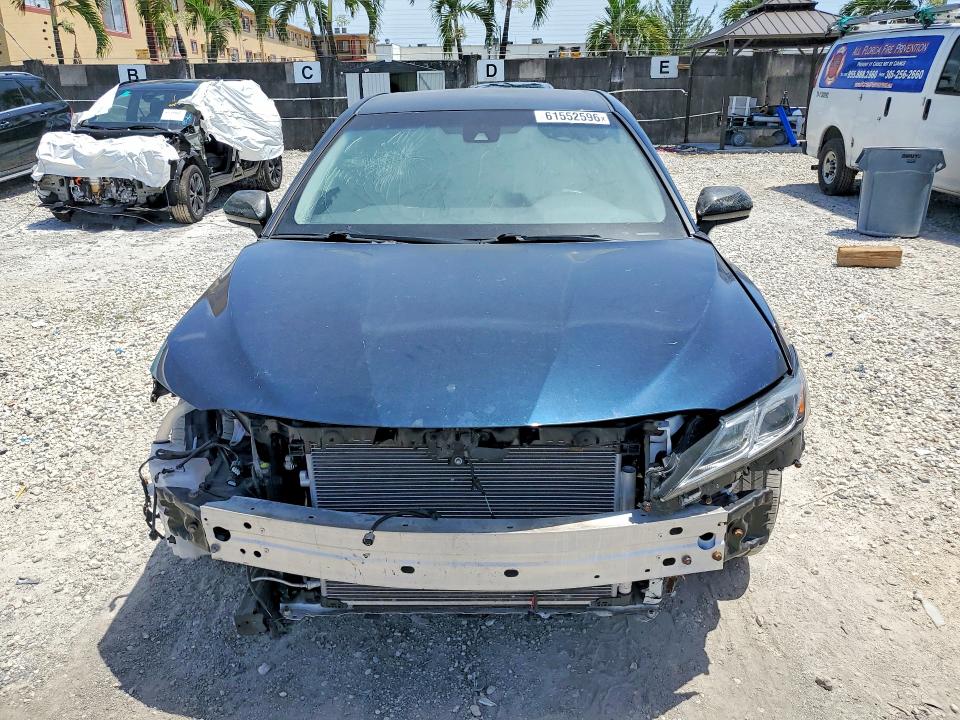 Продажа на аукционе авто 2018 Toyota Camry, vin: 4T1B11HK8JU560713, номер лота: 61552596