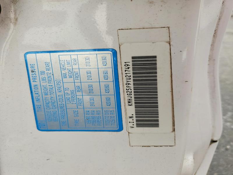 61333366 :رقم المزاد ، KMHJG25F9YU217491 vin ، 2000 Hyundai Tiburon مزاد بيع