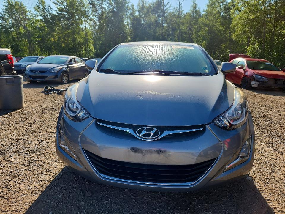 60196316 :رقم المزاد ، KMHDH4AE8FU414541 vin ، 2015 Hyundai Elantra مزاد بيع