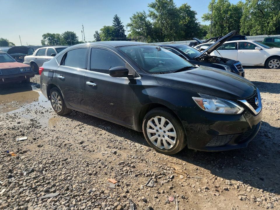 62390476 :رقم المزاد ، 3N1AB7AP6KY256187 vin ، 2019 Nissan Sentra مزاد بيع