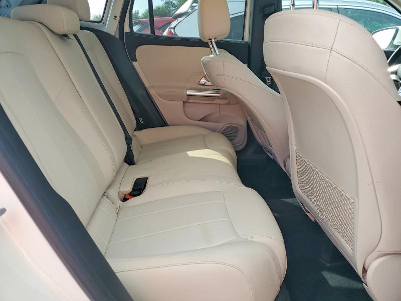 97683105 :رقم المزاد ، W1N4N4HB9MJ185058 vin ، 2021 Mercedes-benz Gla مزاد بيع