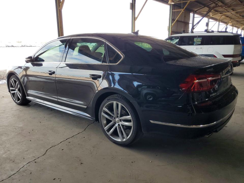 61923816 :رقم المزاد ، 1VWDT7A39HC065138 vin ، 2017 Volkswagen Passat مزاد بيع