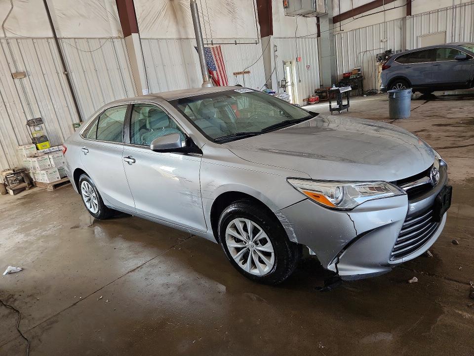 58564586 :رقم المزاد ، 4T1BF1FKXGU235655 vin ، 2016 Toyota Camry مزاد بيع