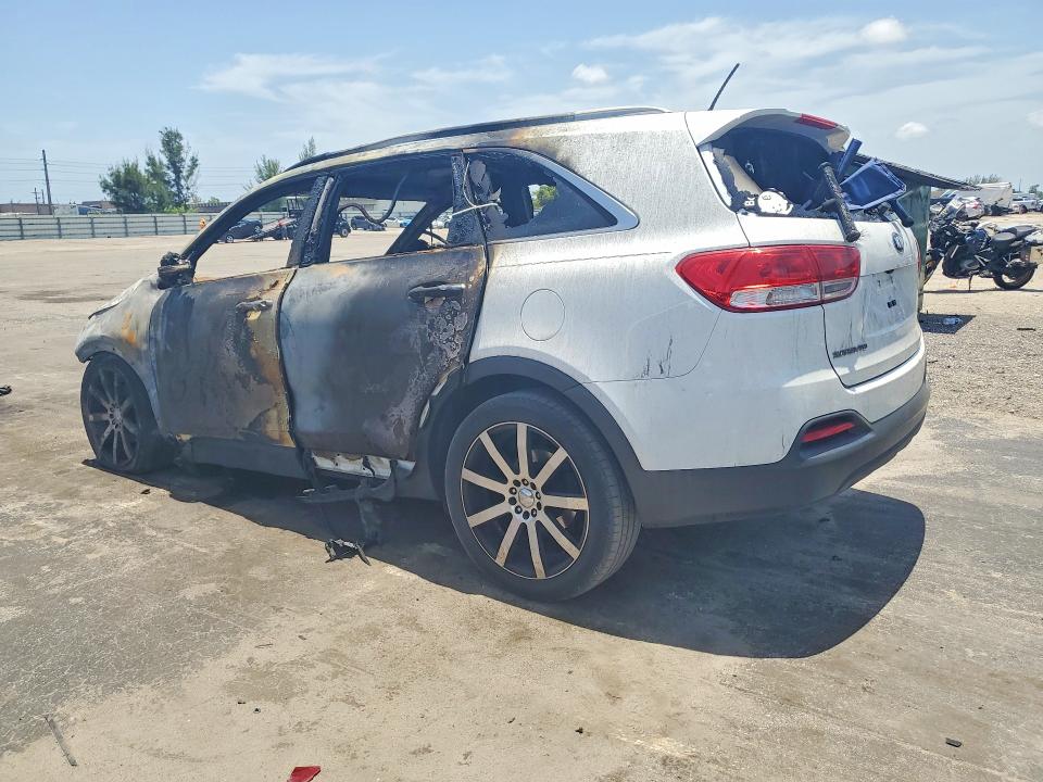 61302176 :رقم المزاد ، 5XYPG4A34HG293871 vin ، 2017 Kia Sorento مزاد بيع