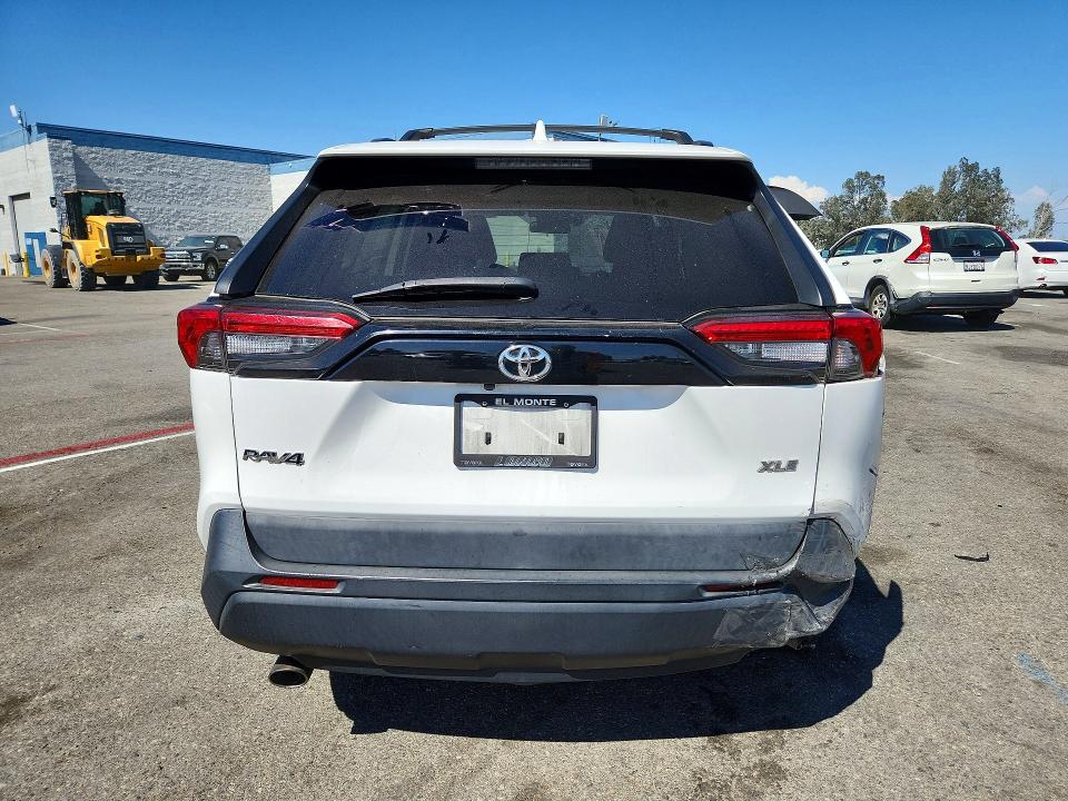 Auction sale of the 2020 Toyota Rav4, vin: 2T3W1RFV8LW071204, lot number: 61090836