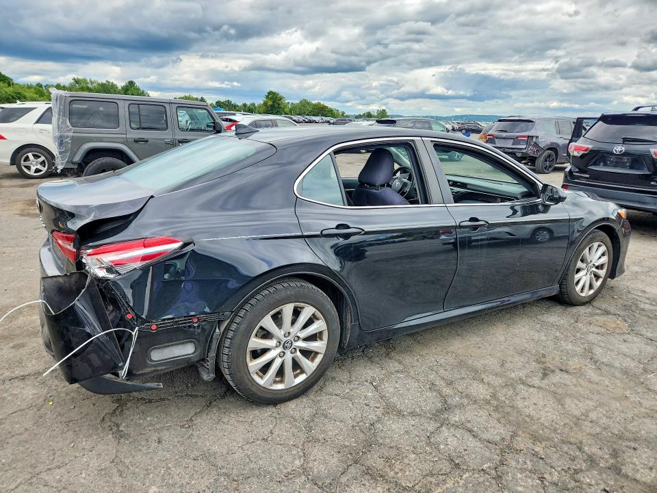 2020 Toyota Camry მანქანა იყიდება აუქციონზე, vin: 4T1C11AK0LU939433, აუქციონის ნომერი: 63253396