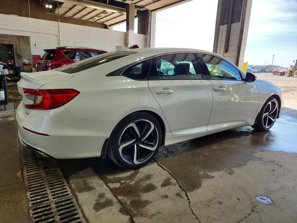 Продажа на аукционе авто 2019 Honda Accord, vin: 1HGCV1F37KA047921, номер лота: 60825976