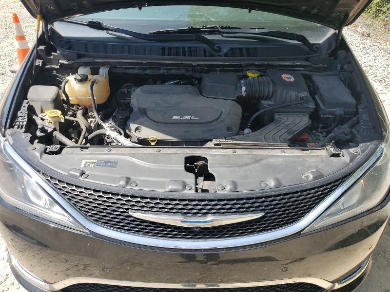 58767246 :رقم المزاد ، 2C4RC1EG5JR122208 vin ، 2018 Chrysler Pacifica مزاد بيع
