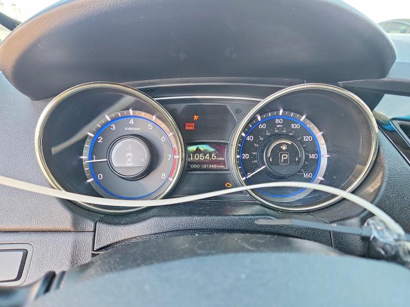 60590106 :رقم المزاد ، 5NPEC4AC2CH494429 vin ، 2012 Hyundai Sonata مزاد بيع