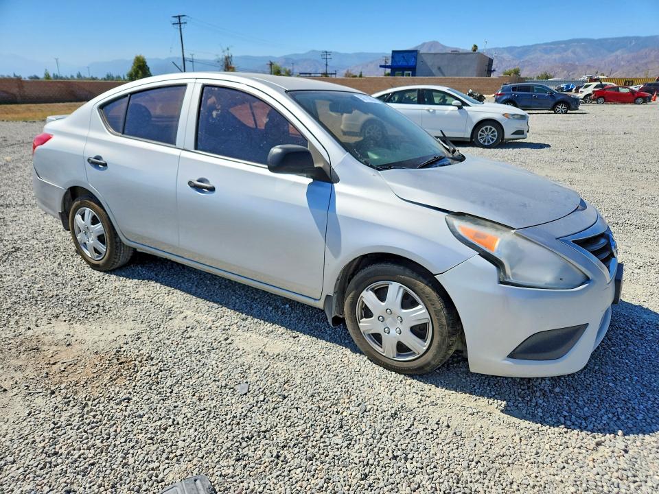 59710956 :رقم المزاد ، 3N1CN7AP3FL900490 vin ، 2015 Nissan Versa مزاد بيع