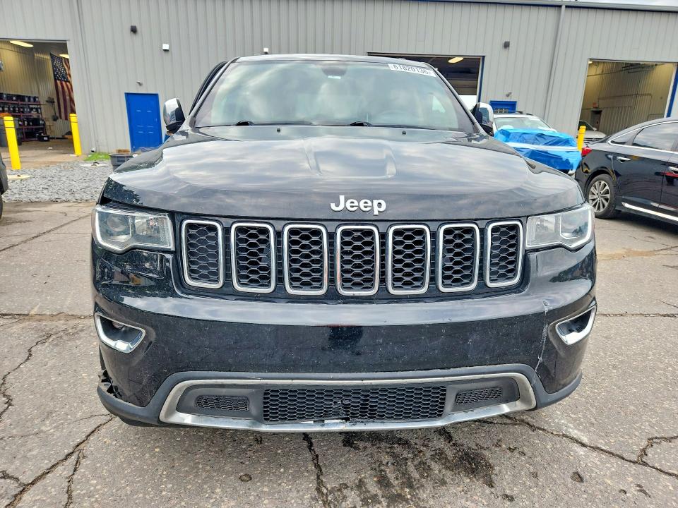 61820136 :رقم المزاد ، 1C4RJFBG6JC245399 vin ، 2018 Jeep Grand Cherokee مزاد بيع
