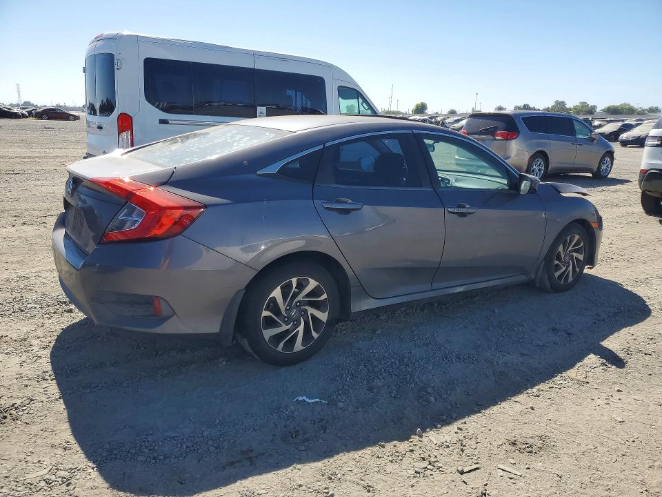 61538246 :رقم المزاد ، 2HGFC2F75GH513396 vin ، 2016 Honda Civic مزاد بيع