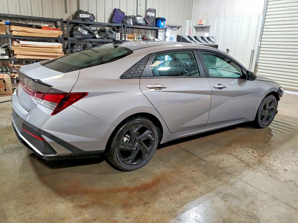 62797646 :رقم المزاد ، KMHLM4DG3TU121288 vin ، 2026 Hyundai Elantra مزاد بيع