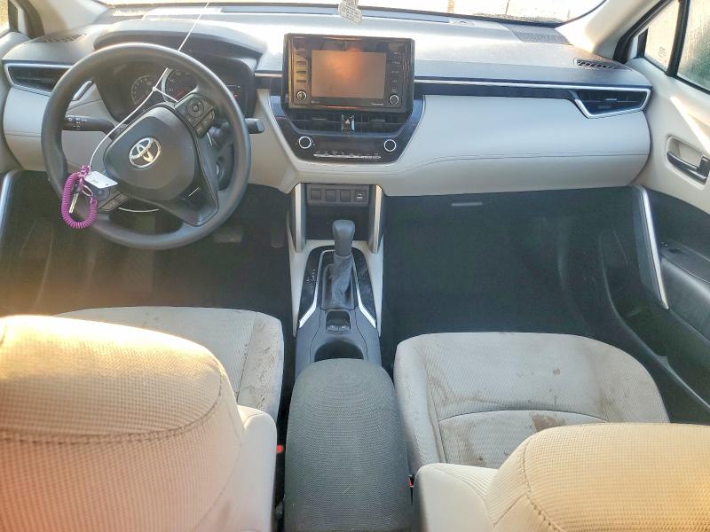 62668476 :رقم المزاد ، 7MUAAAAG3NV006159 vin ، 2022 Toyota Corolla Cross مزاد بيع