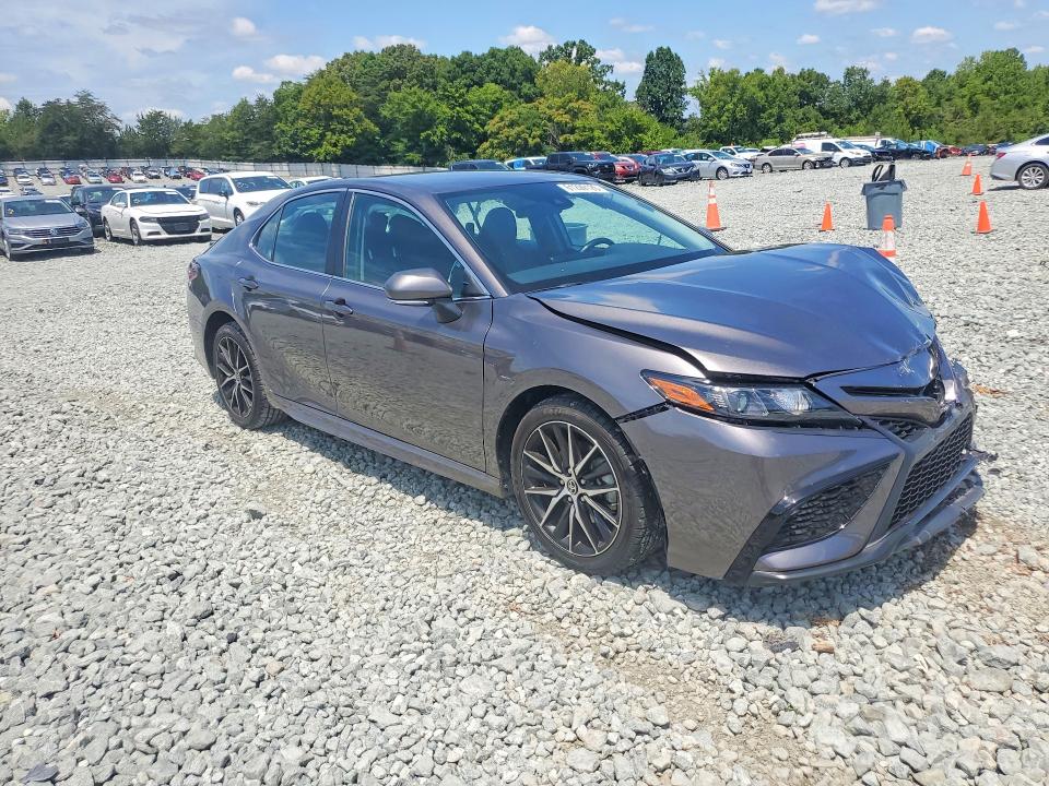 Продаж на аукціоні авто 2024 Toyota Camry, vin: 4T1G11AK6RU208712, номер лоту: 61209126