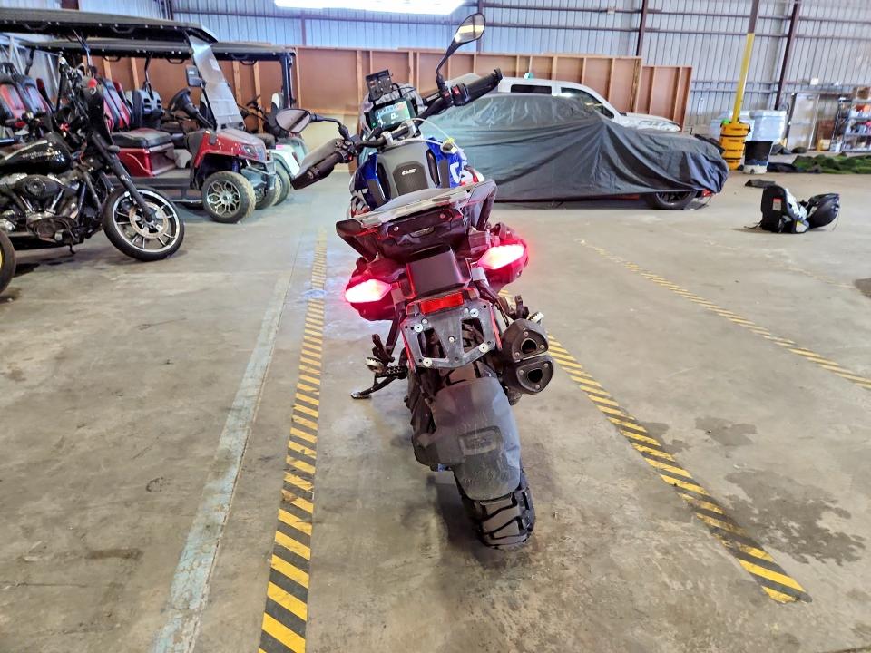 59601336 :رقم المزاد ، WB10M2305S6L52869 vin ، 2025 Bmw R 1300 مزاد بيع