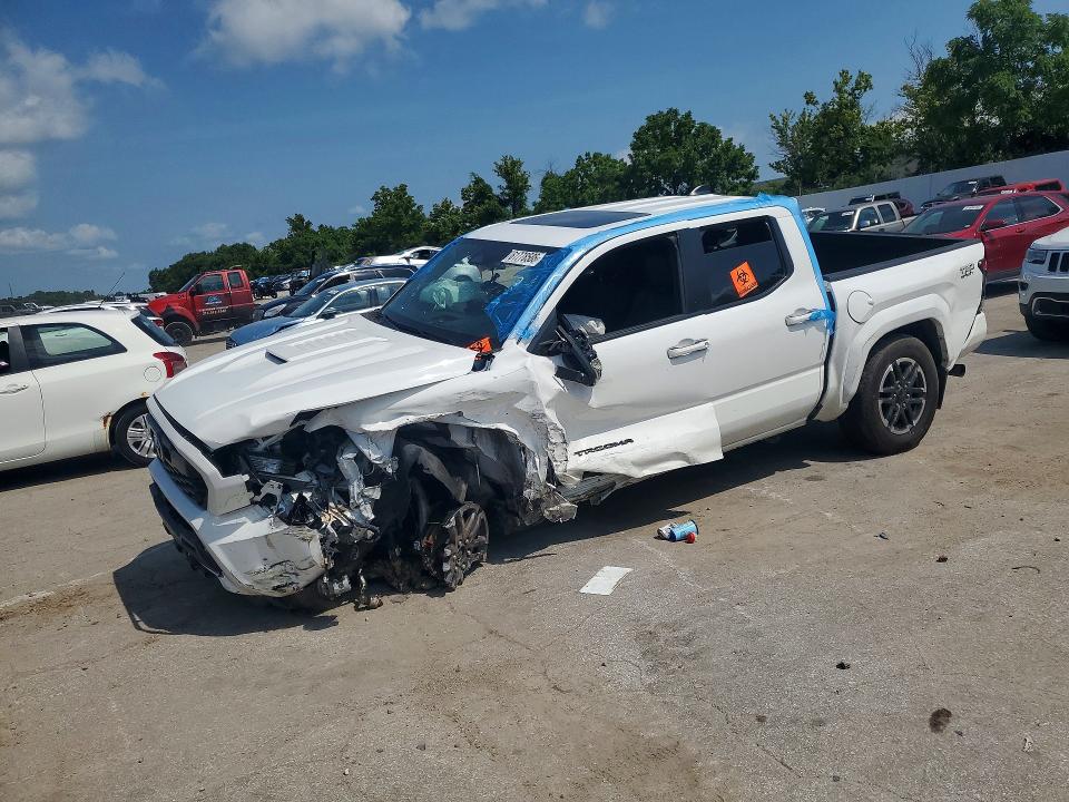 61778586 :رقم المزاد ، 3TMLB5JN8RM066112 vin ، 2024 Toyota Tacoma مزاد بيع