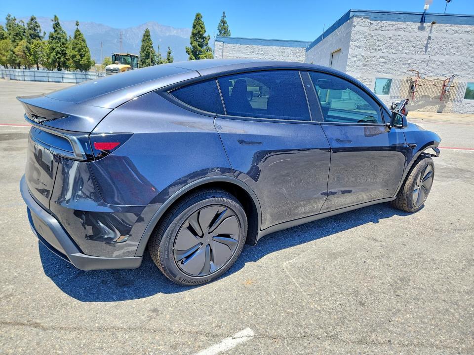 59931926 :رقم المزاد ، 7SAYGDEE7TF610190 vin ، 2026 Tesla Model Y مزاد بيع