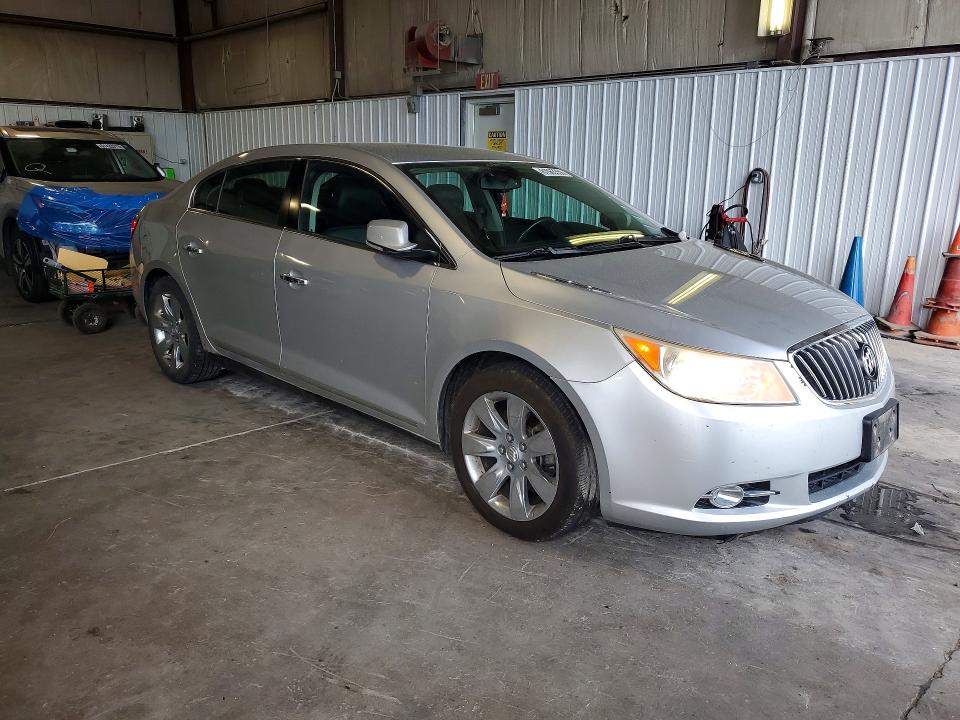 2013 Buick Lacrosse მანქანა იყიდება აუქციონზე, vin: 1G4GC5E32DF261764, აუქციონის ნომერი: 61563356