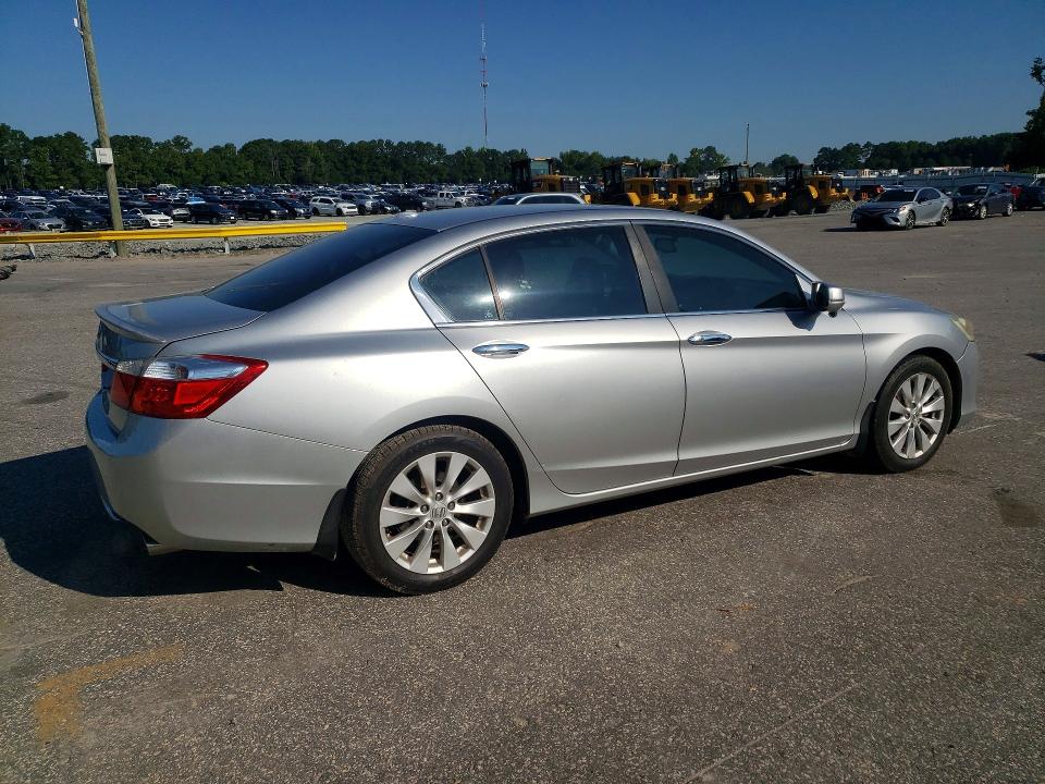 Auction sale of the 2014 Honda Accord, vin: 1HGCR2F89EA073995, lot number: 62809546
