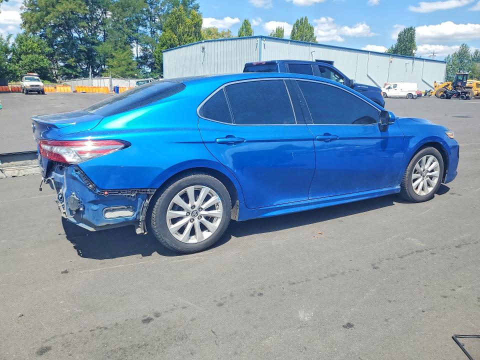 Продаж на аукціоні авто 2018 Toyota Camry, vin: 4T1B61HKXJU077743, номер лоту: 61918536