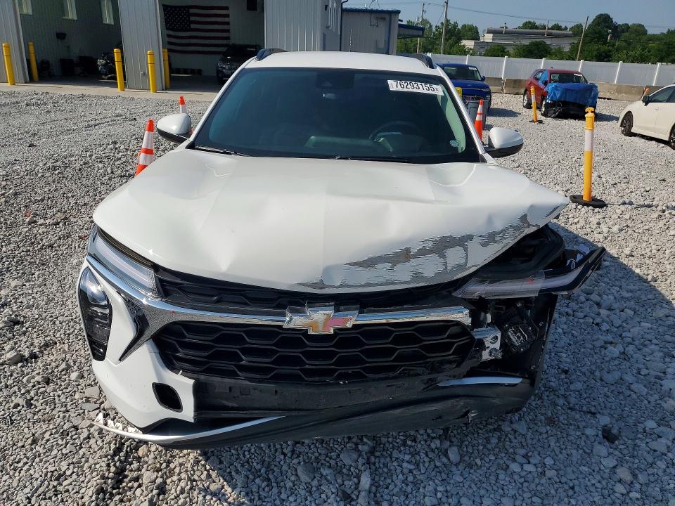 2025 Chevrolet Trax მანქანა იყიდება აუქციონზე, vin: KL77LHEP8SC068877, აუქციონის ნომერი: 76293155