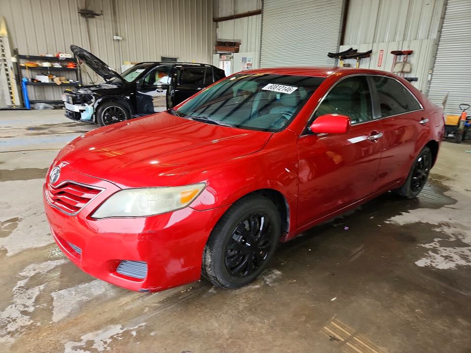 2010 Toyota Camry მანქანა იყიდება აუქციონზე, vin: 4T1BF3EK9AU021700, აუქციონის ნომერი: 60812146