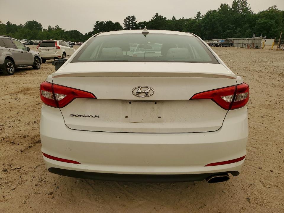 2015 Hyundai Sonata მანქანა იყიდება აუქციონზე, vin: 5NPE24AF6FH253233, აუქციონის ნომერი: 61145376