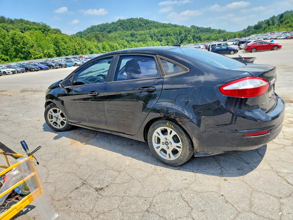 59276686 :رقم المزاد ، 3FADP4BJ5FM161286 vin ، 2015 Ford Fiesta مزاد بيع