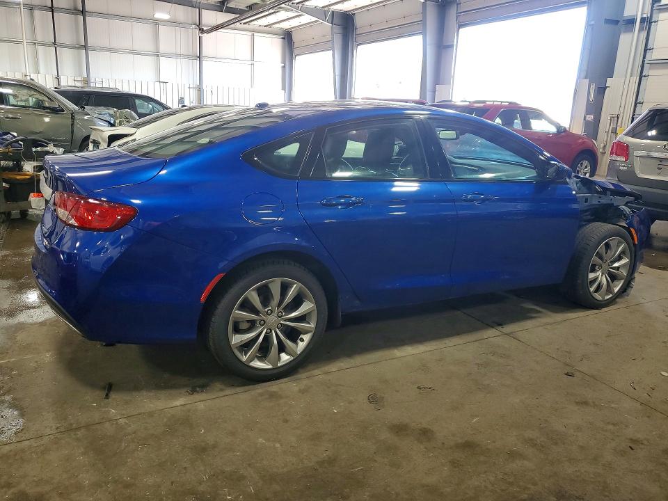 60061606 :رقم المزاد ، 1C3CCCDG2FN733518 vin ، 2015 Chrysler 200 مزاد بيع