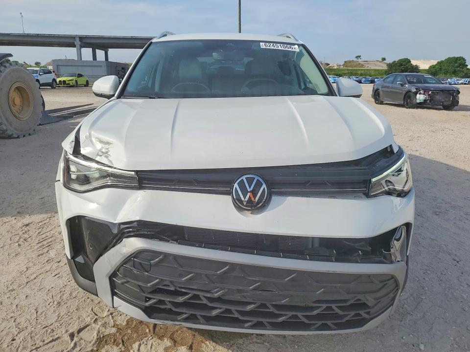 Продажа на аукционе авто 2025 Volkswagen Taos, vin: 3VVSC7B24SM048688, номер лота: 62451066