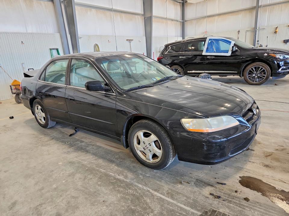 Продажа на аукционе авто 2000 Honda Accord, vin: 1HGCG6688YA029536, номер лота: 61056546