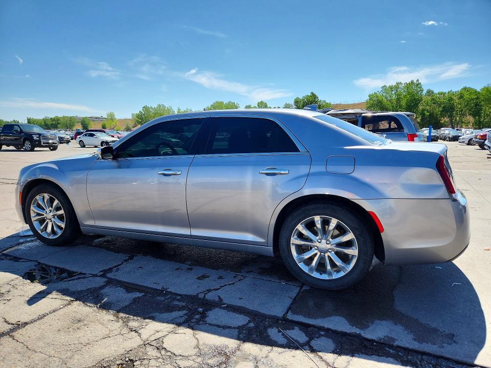 62706496 :رقم المزاد ، 2C3CCAKG0HH566613 vin ، 2017 Chrysler 300c مزاد بيع