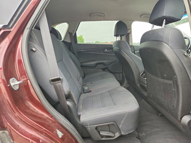 60302046 :رقم المزاد ، 5XYPG4A3XJG420743 vin ، 2018 Kia Sorento مزاد بيع